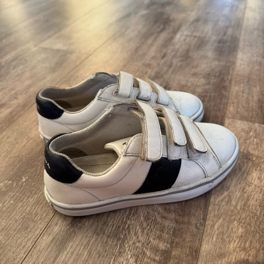 Prada chic sneakers